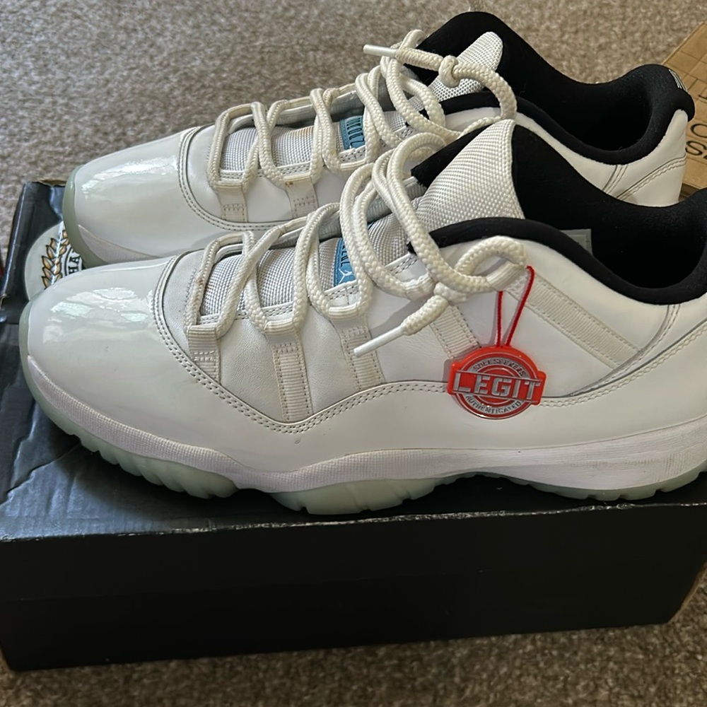 Jordan retro low 11 legend blues